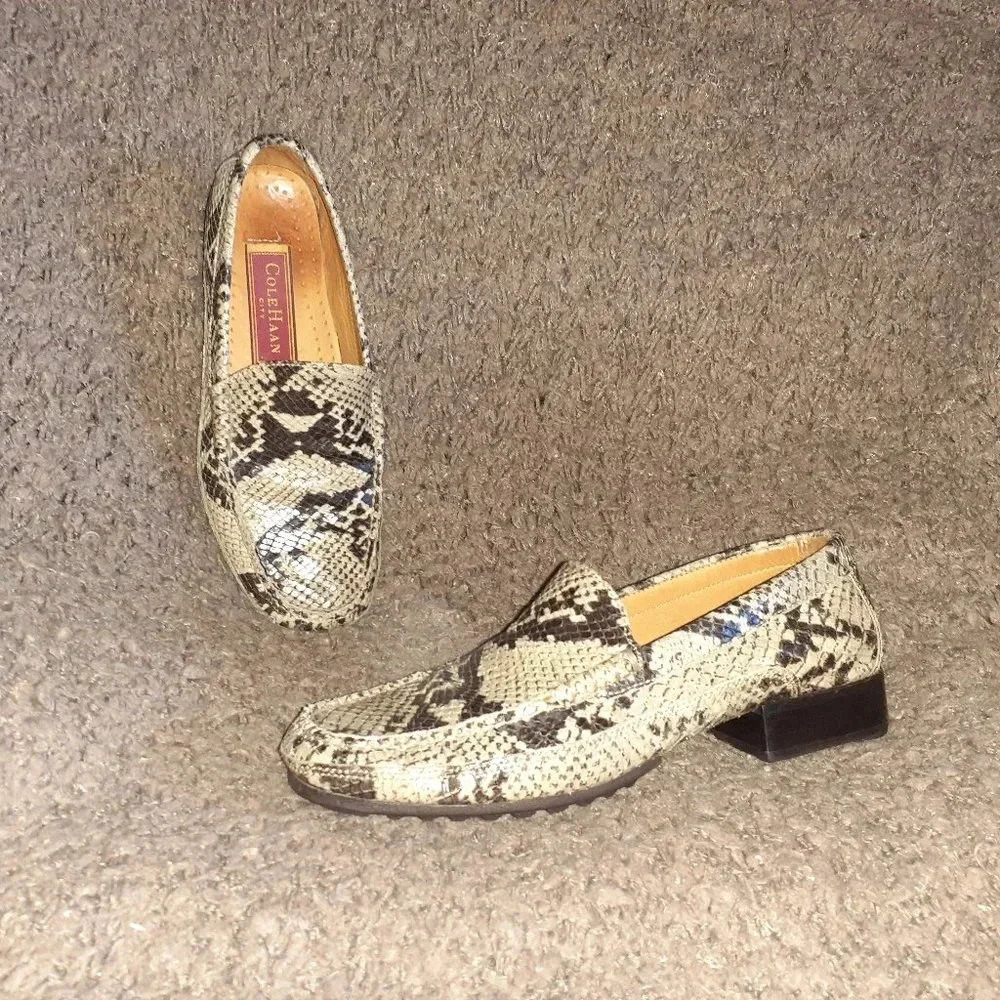 COLE HAAN-City D10612 Snakeskin Pattern Leather Loafers-Sz 5.5-Excellent